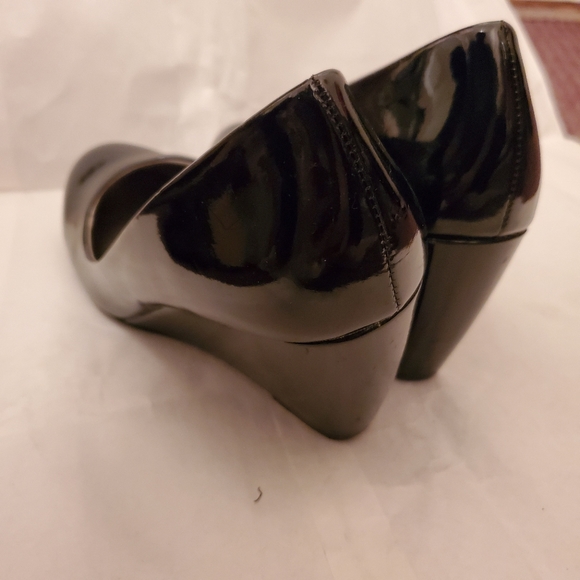 Chinese laundry wedge heels - Picture 2 of 3